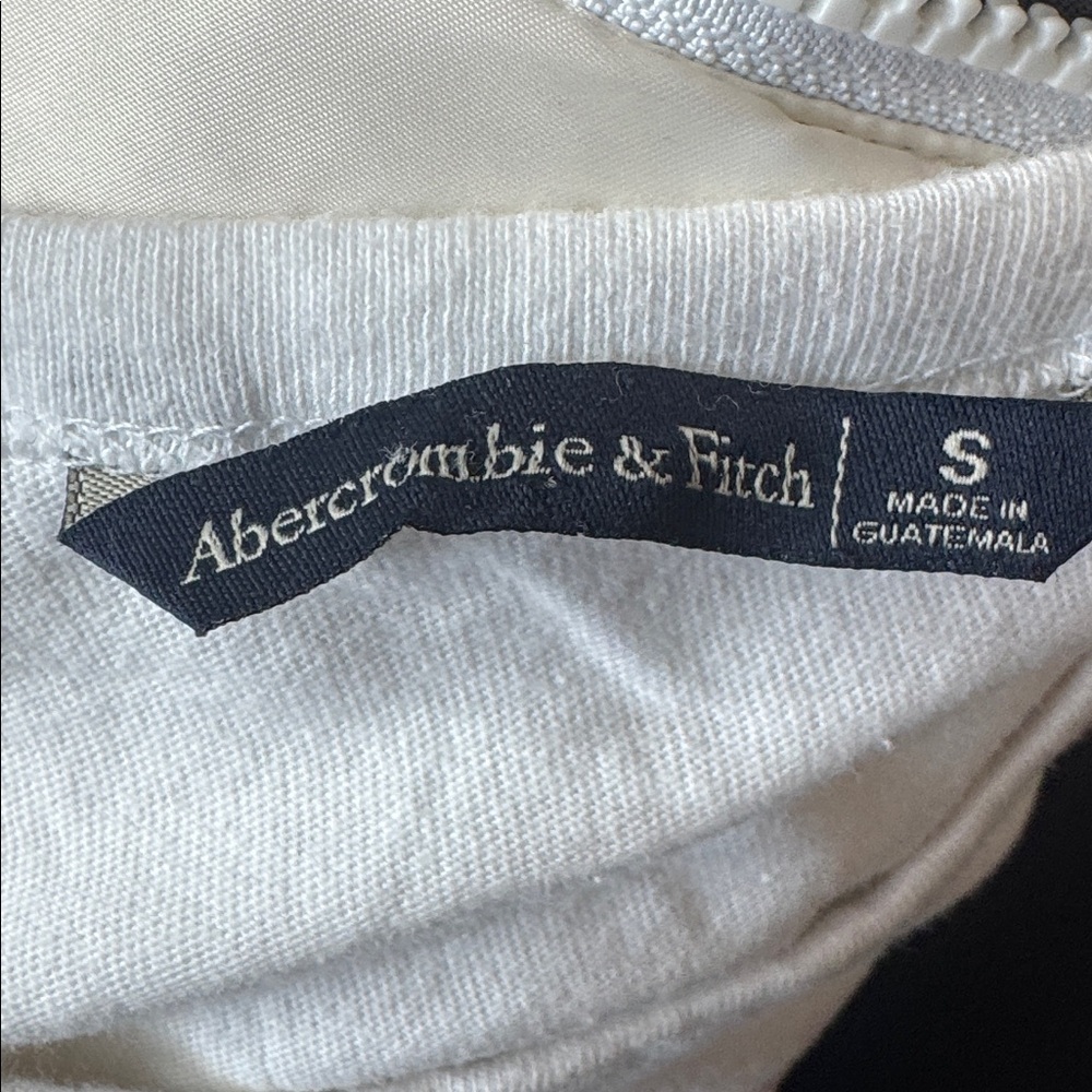 ABERCROMBIE & FITCH Striped Varsity Long Sleeve Tee Size Small - Picture 3 of 5